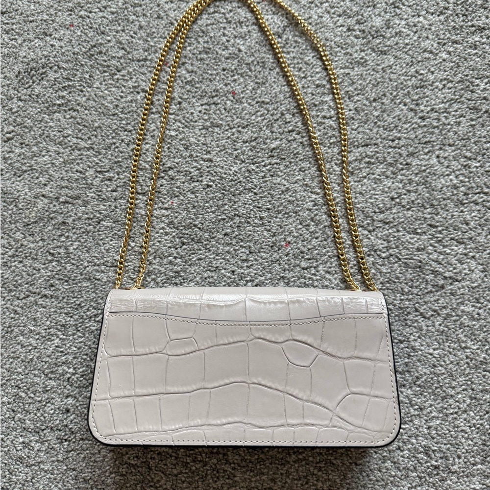 Coach White and Gold Quilted Shoulder Bag - Picture 2 of 3